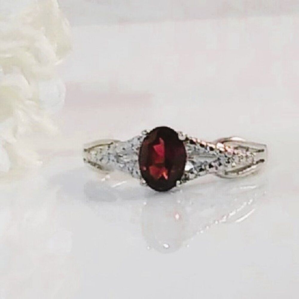 Garnet Ring 1.0 Carat Size 6-1/4